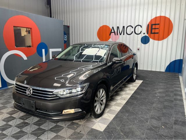 Image for 2016 Volkswagen Passat PASSAT AUTOMATIC 1.4 TSI COMFORT LINE / 65k KMs / REVERSE CAMERA , ADAPTIVE CRUISE & MORE