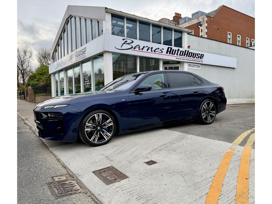 Image for 2023 BMW 7 Series *STUNNING COLOUR COMBO* 750E M-SPORT PRO X-DRIVE AUTO 4DR