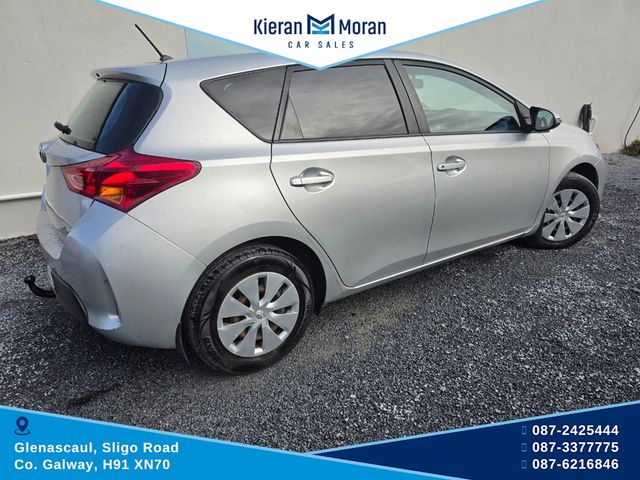 Image for 2015 Toyota Auris 1.4 D-4D TERRA VAN 4DR