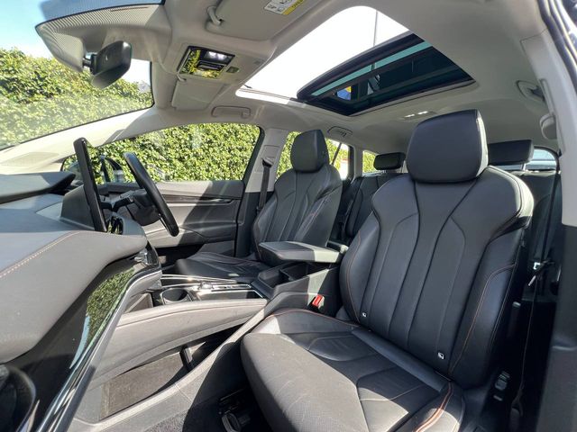 Image for 2022 Skoda Enyaq IV 60 // OPENING PAN ROOF // LEATHER HEATED SEATS // APPLE CARPLAY/ANDROID AUTO