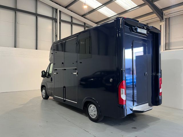 Image for 2019 Fiat Ducato New build stallion box 