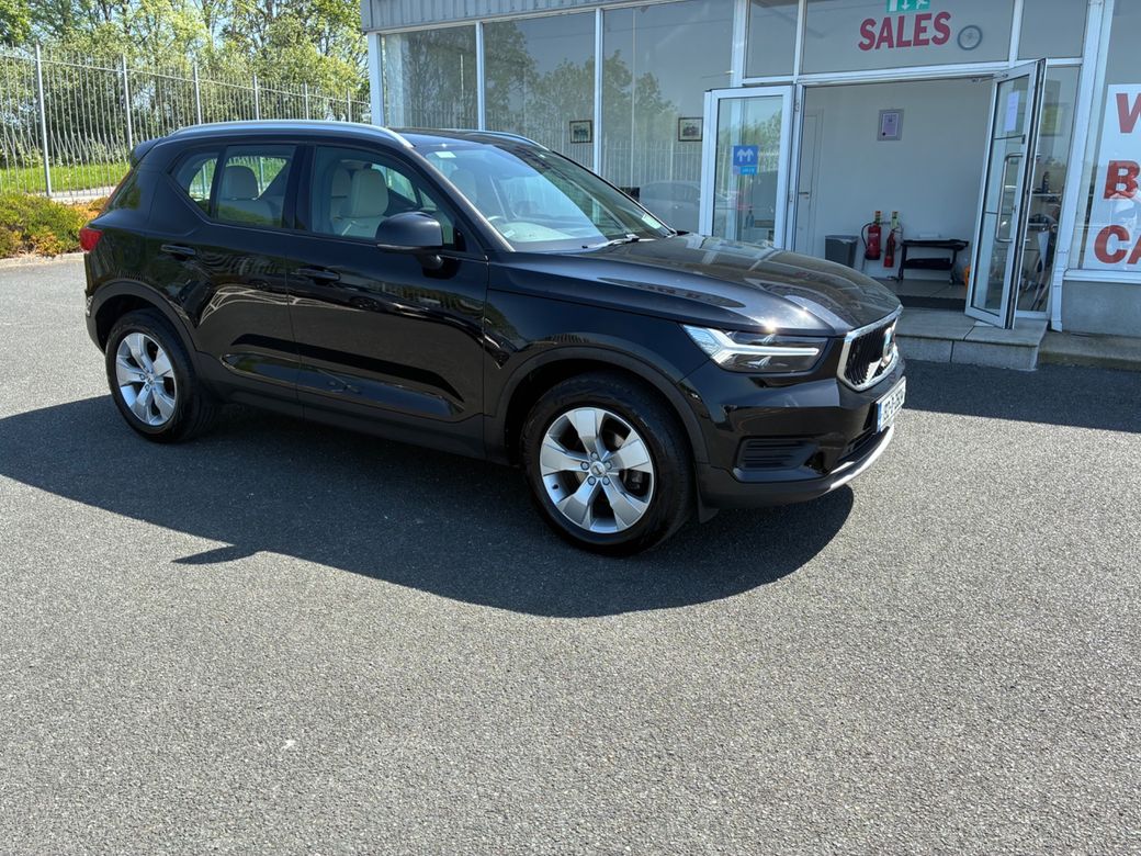 Image for 2019 Volvo XC40 D3 MOM 5DR