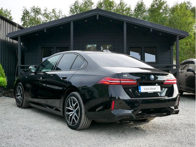 Image for 2024 BMW i5 E-DRIVE 40 M SPORT, BEIGE LEATHER, HARMAN KARDON, 360 CAMERA, HUD, LED LIGHTS
