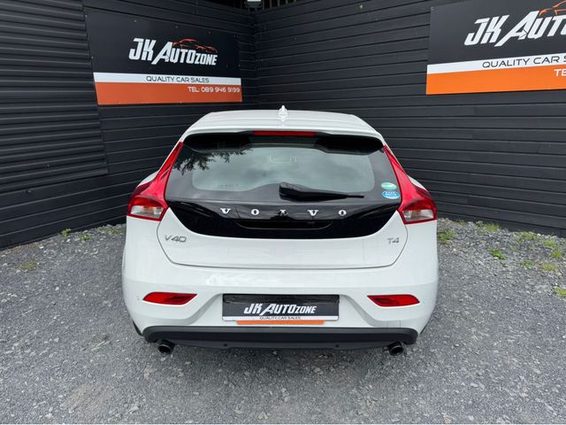 Image for 2014 Volvo V40 1.6 T4 AUTO
