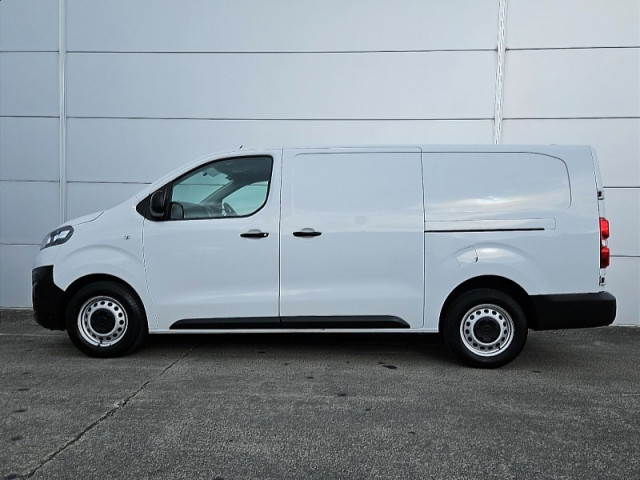 Image for 2022 Opel Vivaro Combi L1H1
