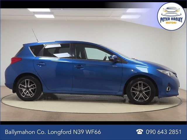 Image for 2015 Toyota Auris D-4D 90 (1.4) 5Dr Luna