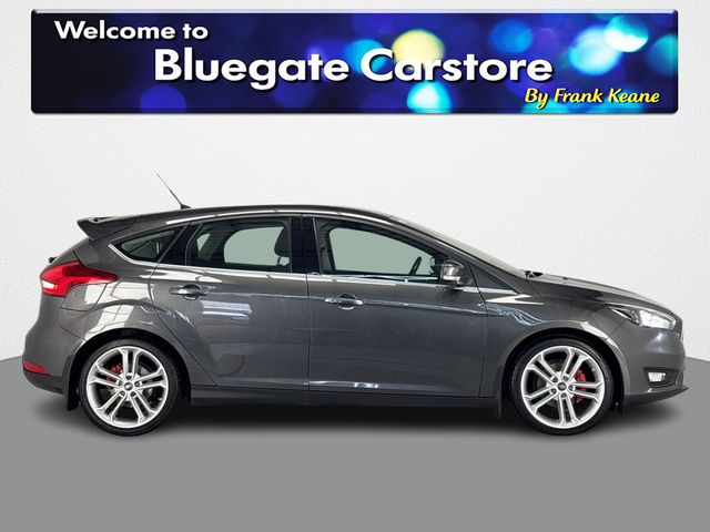 Image for 2017 Ford Focus ZETEC 1.0 ECOBOOST 100PS 4DR **18 INCH ALLOY WHEELS**PARKING SENSORS REAR**FULL BLACK CLOTH INTERIOR**USB CHARGING PORT**SMALL INFOTAINMENT SYSTEM**AUTO START/STOP**ISOFIX**SPARE TYRE**
