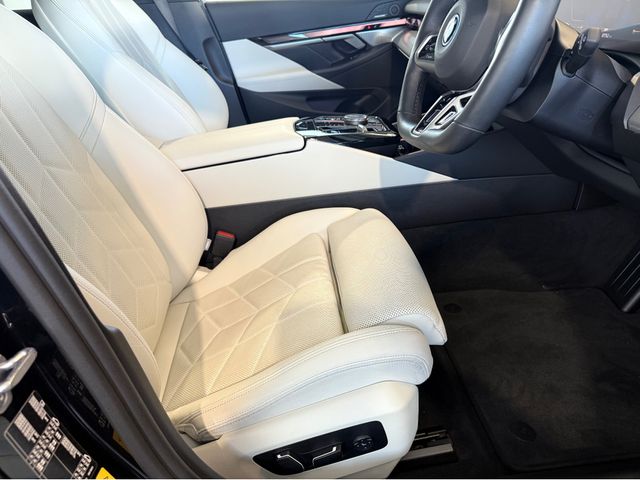 Image for 2025 BMW i5 *TOURING* EDRIVE40 M SPORT