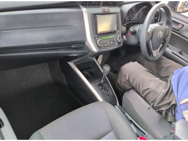 Image for 2017 Toyota Corolla 1.5 Corolla Fielder Petrol Hybrid Auto