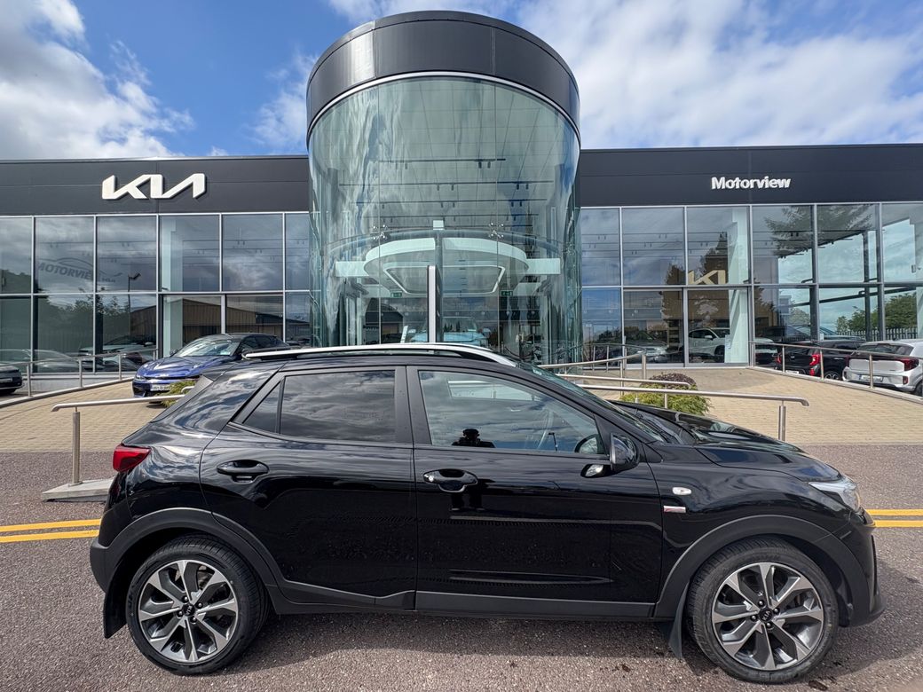 Image for 2021 Kia Stonic 1.0P 2 YEAR WARRANTY *SHOWROOM CONDITION* Sat Nav, Reversing Camera, Parking Sensors, Automatic Wipers, 3 YEARS WARRANTY 