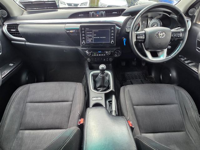 Image for 2021 Toyota Hilux 2.4 D4-D SR5 MODEL // 6 SPEED // REVERSE CAMERA // €28228 INCLUDING VAT