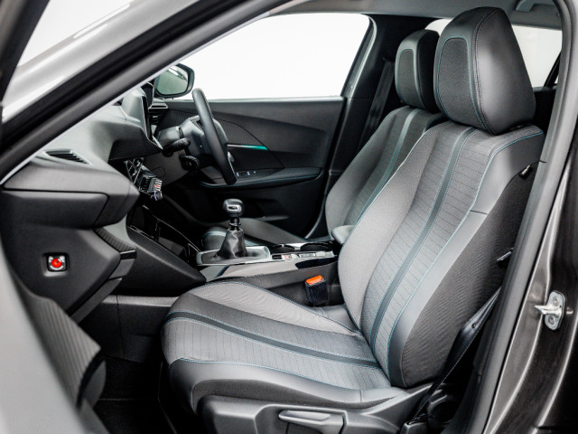 Image for 2022 Peugeot 2008 Allure 1.2 Petrol 100HP