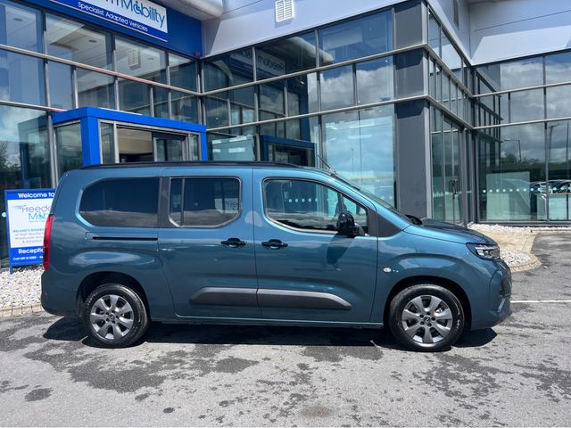 Image for 2025 Opel Combo Life Wheelchair Accessible
