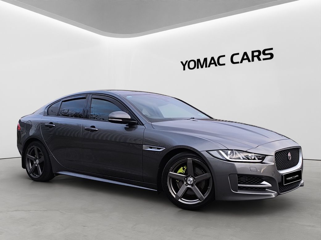 Image for 2015 Jaguar XE 2.0D AUTO R-SPORT -- EXCELLENT CONDITION -- FINANCE ARRANGED