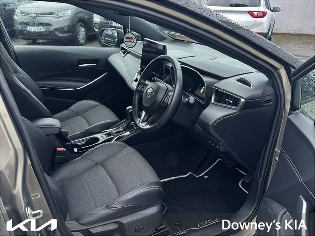 Image for 2024 Toyota Corolla 1.8 PETROL HYBRID LUNA SPORT AUTO