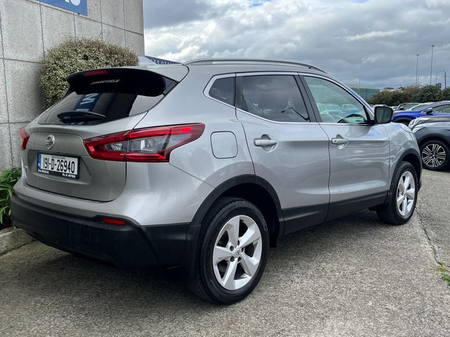 Image for 2019 Nissan Qashqai SV PETROL MANUAL //PANORAMIC GLASS ROOF//REVERSE CAMERA//SAT NAV//