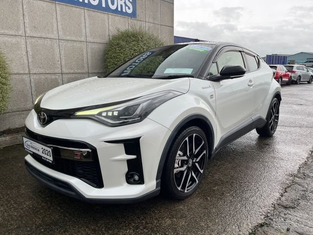 Image for 2020 Toyota C-HR GR AUTOMATIC HYBRID 1.8 PETROL //HIGH SPEC//360 PARKING CAMERAS//HEATED SEATS//GR STYLING//ADAPTIVE CRUISE CONTROL// 