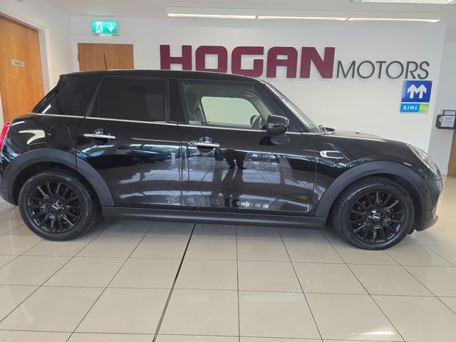 Image for 2021 Mini Cooper D 1.5 Diesel Exclusive 5Dr H/B Automatic