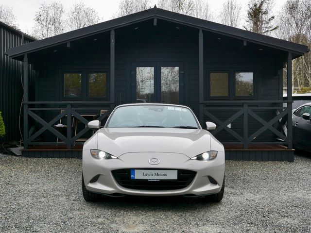 Image for 2023 Mazda MX-5 2.0L 184BHP EXCLUSIVE LINE, LED HEADLIGHTS, BOSE SOUND SYSTEM, REAR VIEW CAMERA, KEYLESS START, CRUISE CONTROL