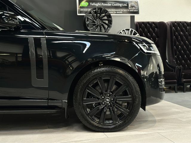 Image for 2025 Land Rover Range Rover P550 MEGA SPEC E-HYBRID
