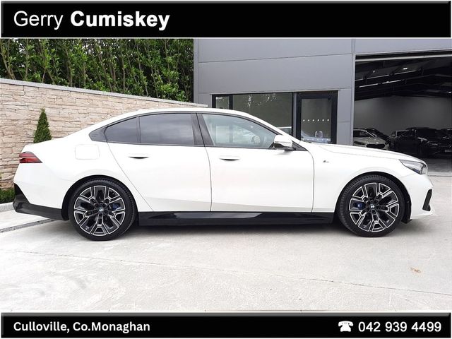 Image for 2025 BMW i5 M Sport | eDrive 40 | 83.9 kWh | Mineral White