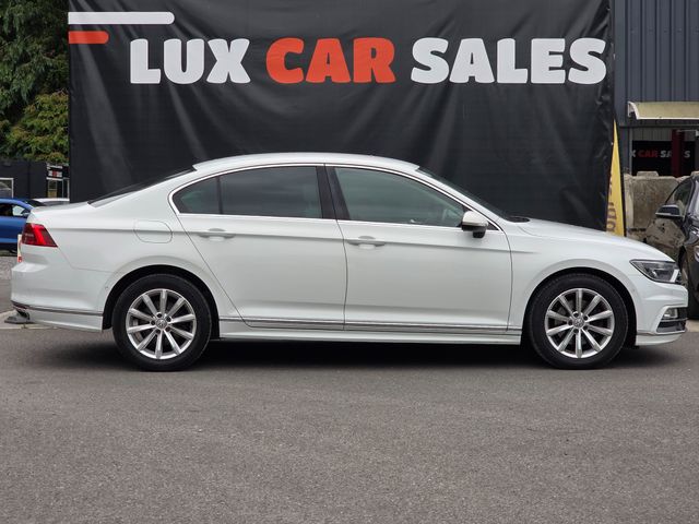 Image for 2016 Volkswagen Passat 2.0 TDI R-LINE HIGHLINE 150BHP // FULL SERVICE HISTORY // 2 KEYS
