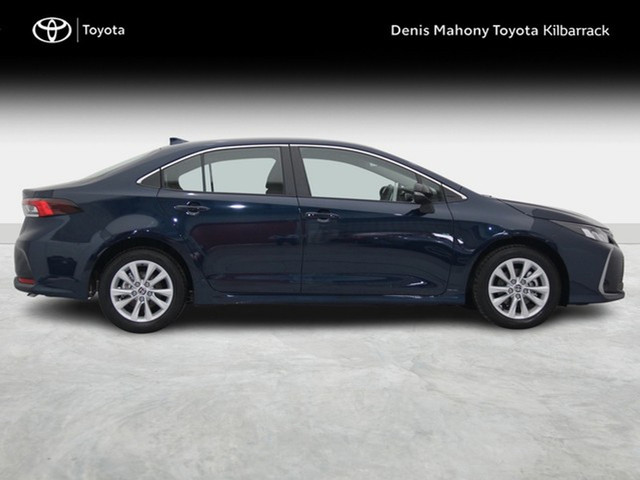 Image for 2027 Toyota Corolla Luna Saloon