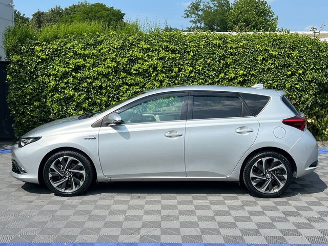 Image for 2017 Toyota Auris 1.8 HYBRID AUTO // CRUISE CONTROL // DIAMOND CUT ALLOYS // REVERSE CAEMRA