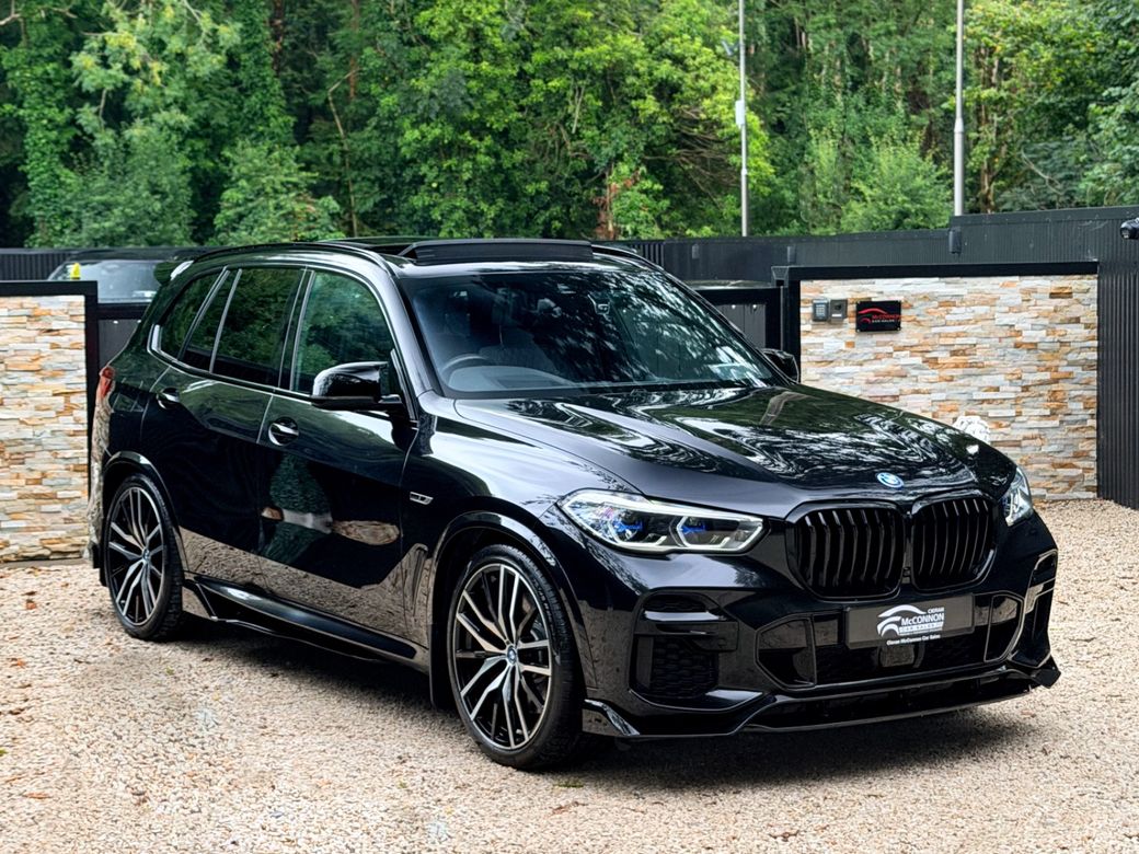 Image for 2023 BMW X5 2023 (231) BMW X5 45E MSPORT PRO EDITION *SKY LOUNGE