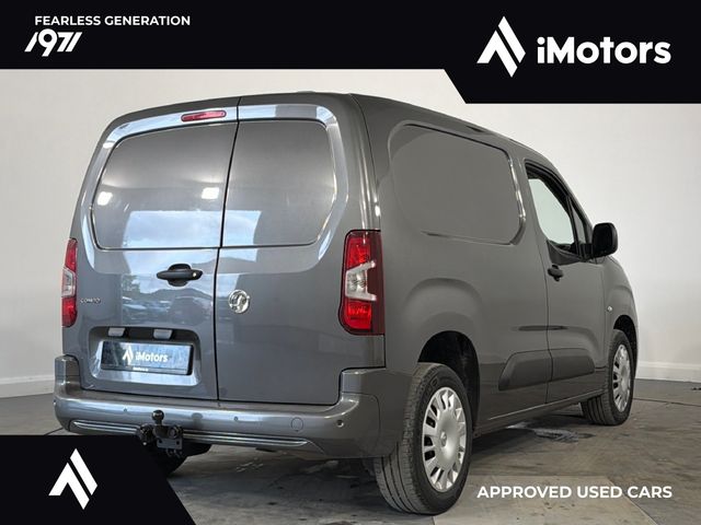 Image for 2022 Vauxhall Combo 2300 Sportive TD