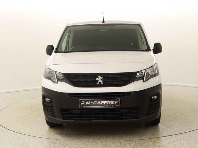 Image for 2021 Peugeot Partner 