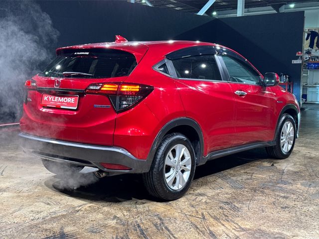 Image for 2020 Honda Vezel 1.5L HYBRID AUTOMATIC - REVERSE CAMERA - CRUISE CONTROL - FACTORY ALLOYS