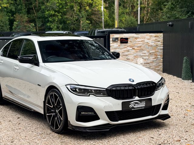 Image for 2022 BMW 3 Series 2022 (221) BMW 330E M SPORT **SUNROOF & X-DRIVE