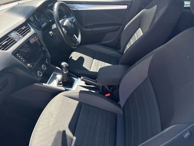 Image for 2020 Skoda Octavia AMBITION 1.6 TDI 115 115HP 4DR