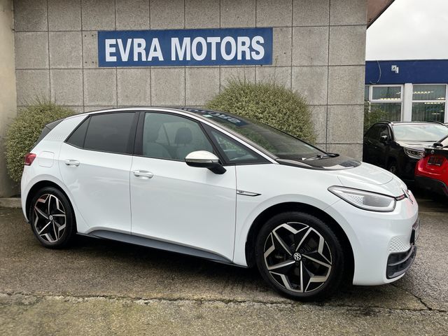 Image for 2020 Volkswagen ID.3 PRO PLUS EV //HEATED SEATS AND STEERING WHEEL//SAT NAV//REVERSE CAMERA//ADAPTIVE CRUISE CONTROL//