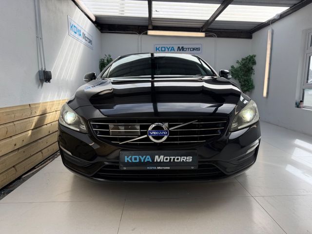 Image for 2017 Volvo V60 2.0 D4 DYNAMIC PLUS 190 BHP DIESEL AUTOMATIC // FULL HEATED LEATHER // REVERSING CAMERA // CRUISE CONTROL // LANE ASSIST // COLLISION WARNING SYSTEM // UPGRADED SPORT ALLOYS