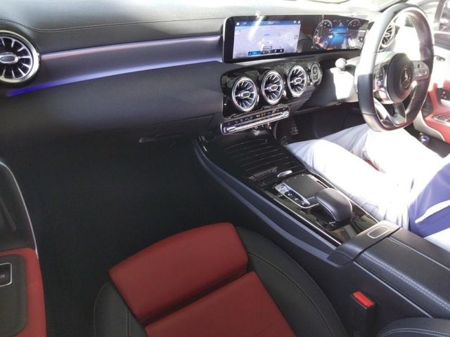 Image for 2020 Mercedes-Benz A Class 1.4 AUTOMATIC - RED/BLACK LEATHER - FACTORY ALLOYS - PADDLE SHIFT