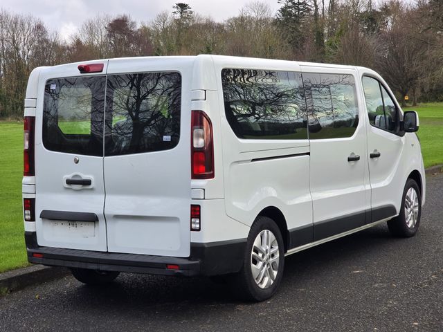 Image for 2020 Renault Trafic 8-9 Seater Taxi Spec