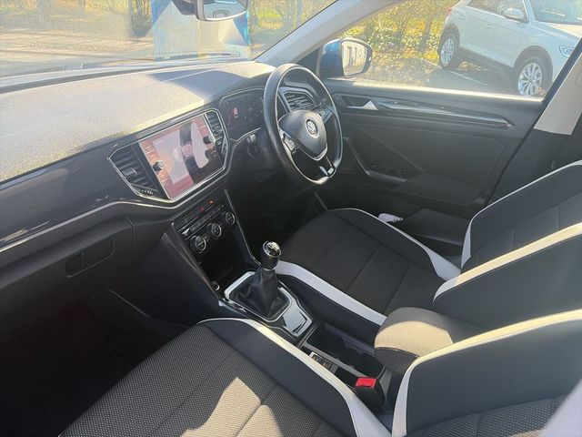 Image for 2018 Volkswagen T-Roc SPORT 1.5TSI 150HP MANUAL