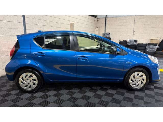 Image for 2016 Toyota Aqua S