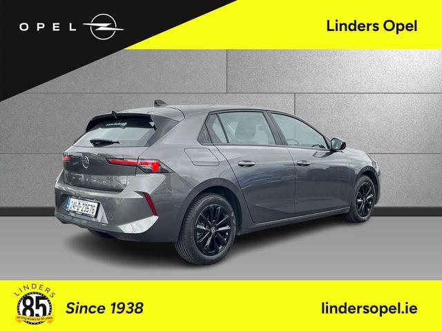 Image for 2024 Opel Astra SC 1.5 Turbo Dsl Auto w/Black Alloys