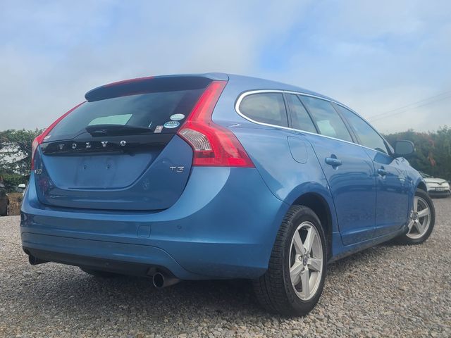 Image for 2017 Volvo V60 T3 SE