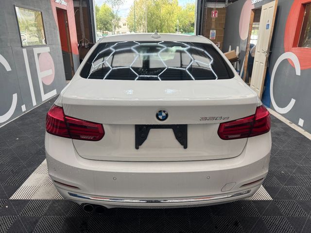 Image for 2017 BMW 3 Series 2017 BMW 3 330E LUXURY IPERFORMANCE AUTOMATIC / CRUISE CONTROL / PARKING CAMERA / ELECTRIC MEMORY & HEATED SEATS / PADDLE SHIFTERS / AMBIENT LIGHTS /