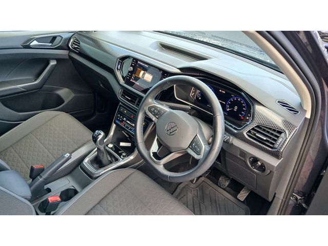 Image for 2023 Volkswagen T-Cross R-Line 1.0 TSI 110HP **ANDROID AUTO & APPLE CAR PLAY, BLUETOOTH, FINANCE AVAILABLE**