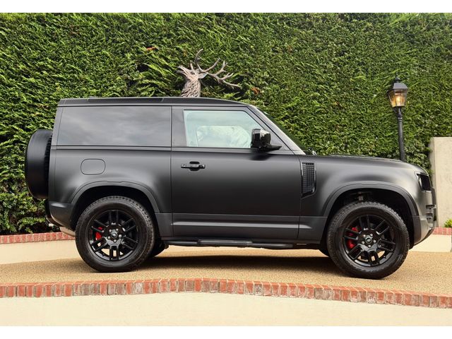 Image for 2023 Land Rover Defender 90 3.0D Hard TOP SE 2