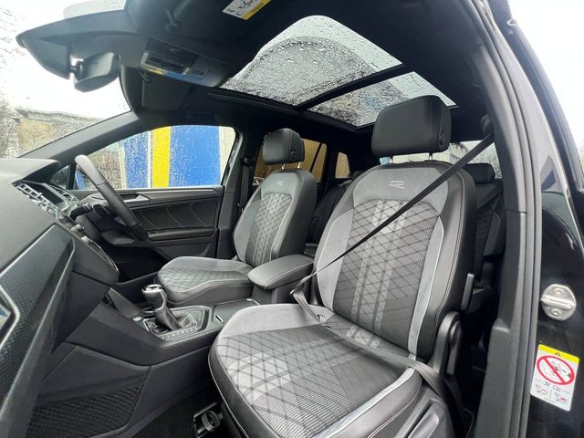 Image for 2024 Volkswagen Tiguan R-LINE BLACK EDITION 1.4 HYBRID // VERY LOW MILEAGE // OPENING PAN ROOF // R-LINE SPORT INTERIOR