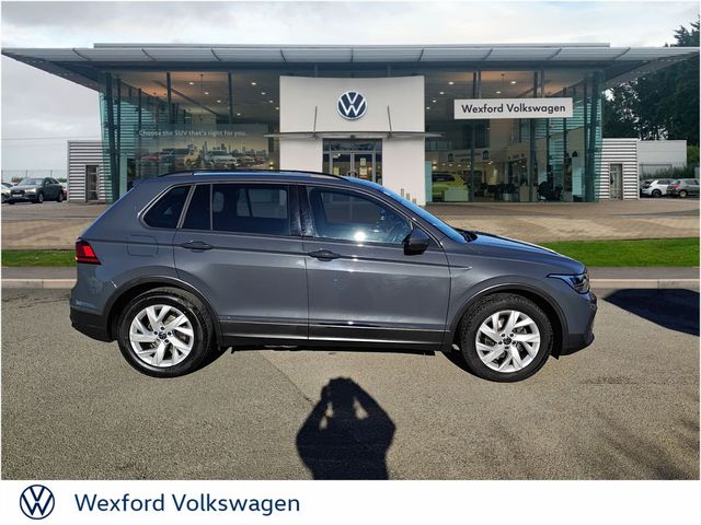Image for 2023 Volkswagen Tiguan LIFE 2.0TDI 122HP MANUAL