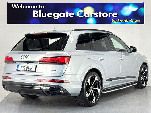 Image for 2023 Audi Q7 45 TDI S-LINE QUATTRO**7 SEATER**BLACK LEATHER INTERIOR**FRONT HEATED ELECTRIC SEATS**TOUCH SCREEN INFOTAINMENT**REVERSE CAMERA**PARKING SENSORS**APPLE CARPLAY**SATNAV**22"ALLOYS**ELECTRIC TAILGATE**