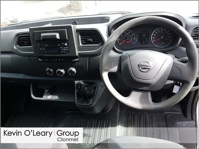 Image for 2022 Nissan Interstar L3 H2 135 FWD AC MY2