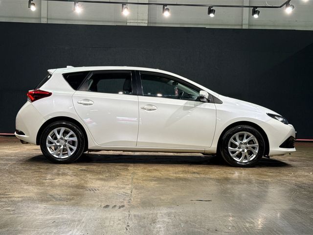 Image for 2016 Toyota Auris MANUAL 1.2T - REVERSE CAMERA - CRUISE CONTROL - A/C HEATING CONTROLS